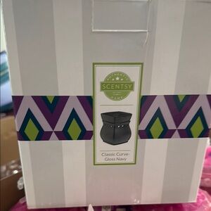 Scentsy Gloss Navy Classic Curve Warmer